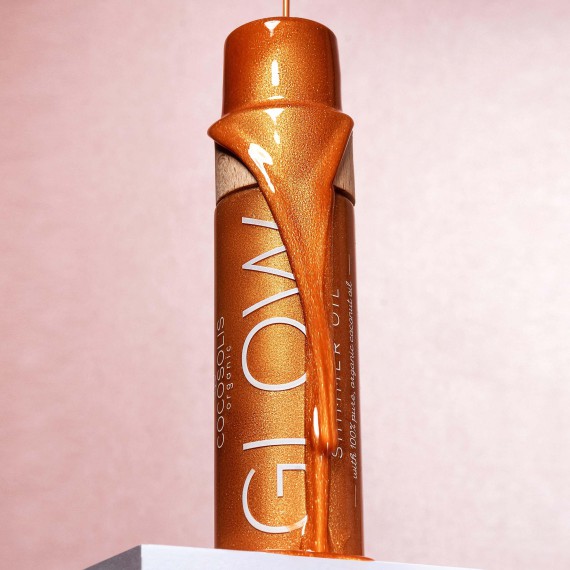 Cocosolis Glow Shimmer Oil Un ulei uscat care strălucește și hidrata în mod natural, cu particule strălucitoare