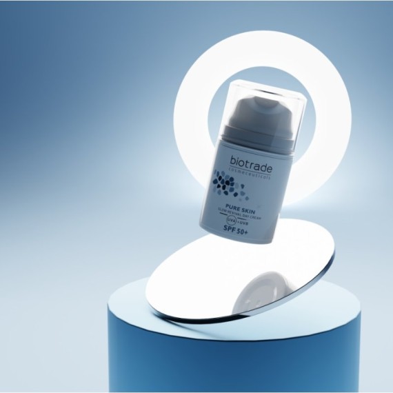 Biotrade Pure Skin SPF 50+ Cremă de zi iluminatoare