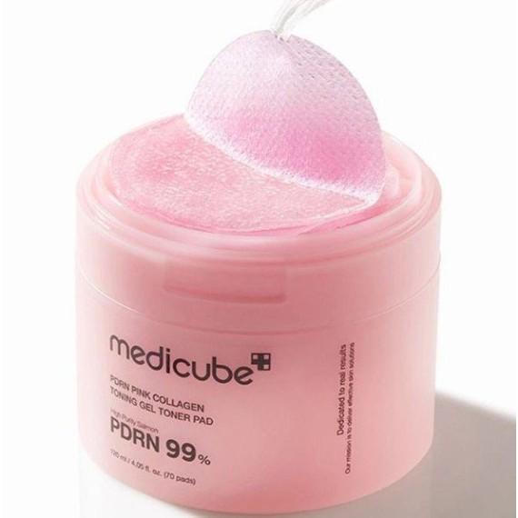 Medicube PDRN Pink Collagen Toning Gel Toner Pads – Discuri demachiante pentru față